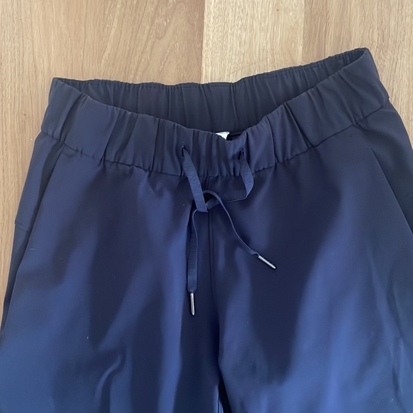 Lululemon stretchy lightweight pants - Picture 2 of 5